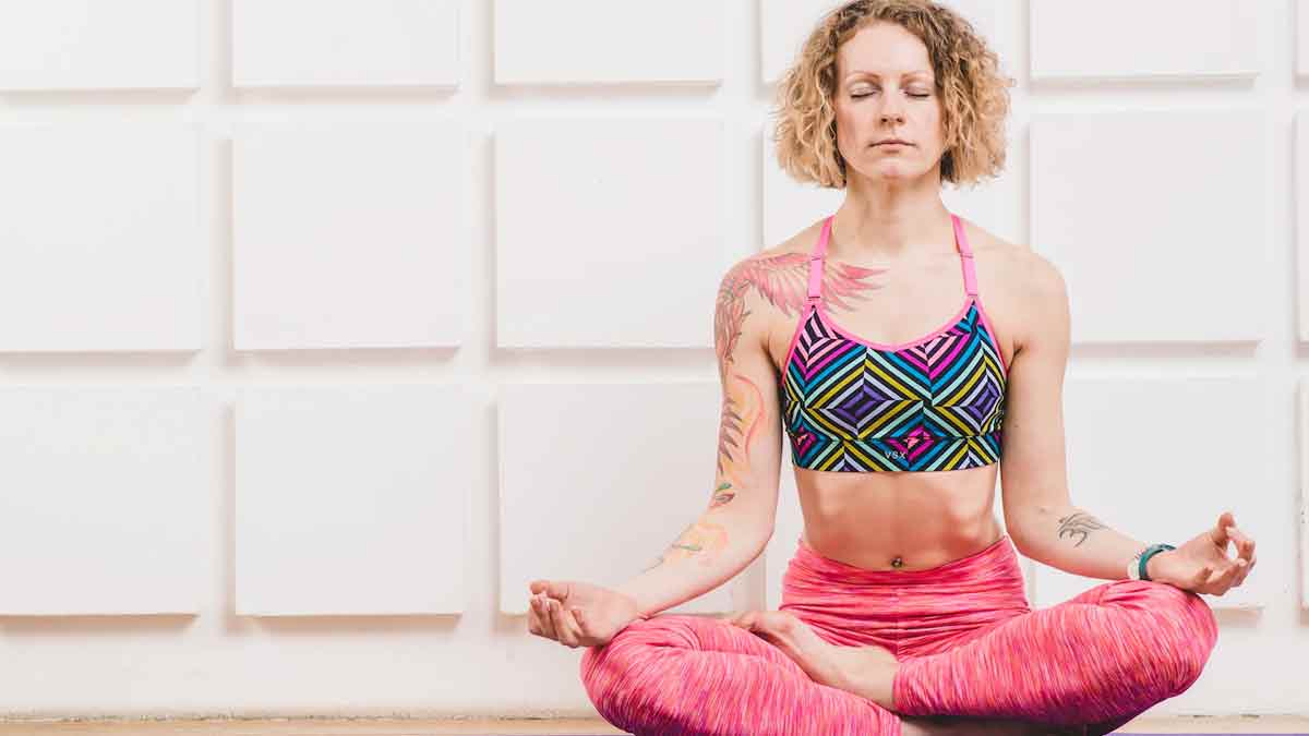 Hanging out post yoga. . . . #yoga #yogainspiration #chilling #feet  #yogapractice #sittingposes #asana #dandasana #morningyoga #yogateach