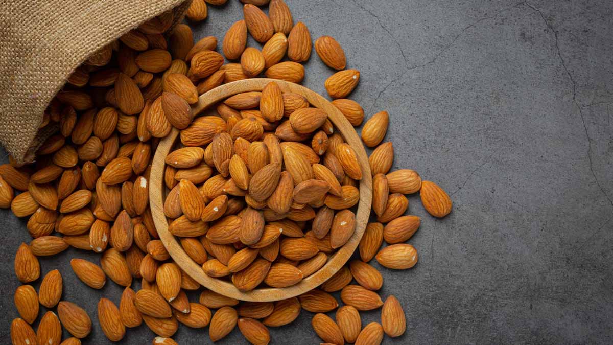 Dry-Fruits-for-Uric-Acid-in-Hindi