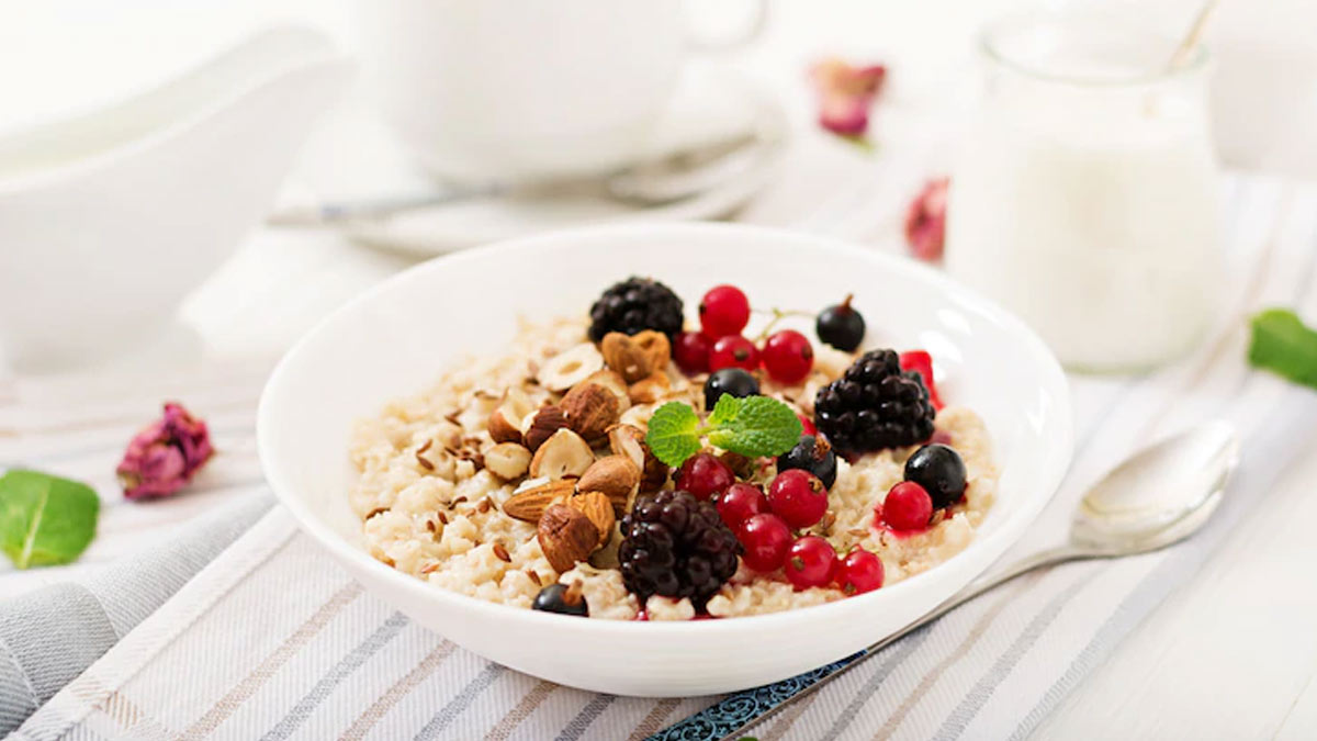 5 Reasons To Consume Oats As A Breakfast Cereal