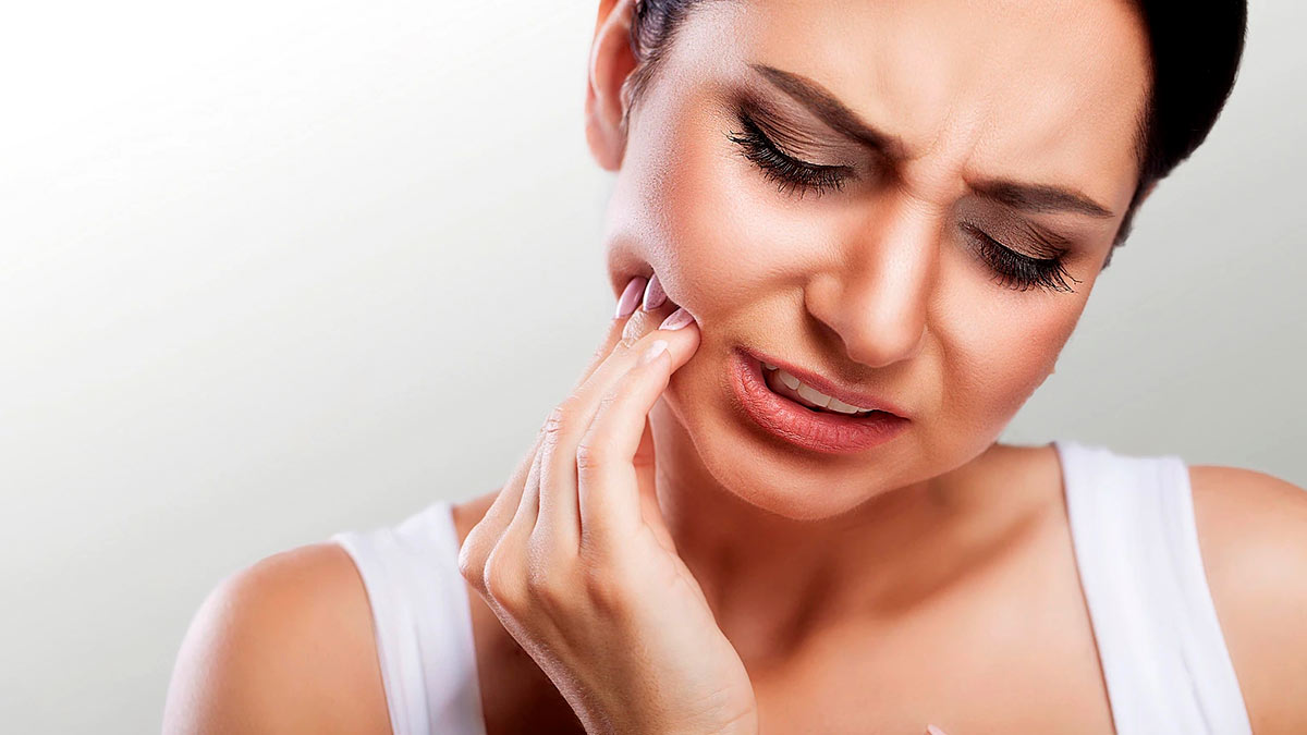 What To Avoid If You Have TMJ Disorder, Expert Explains