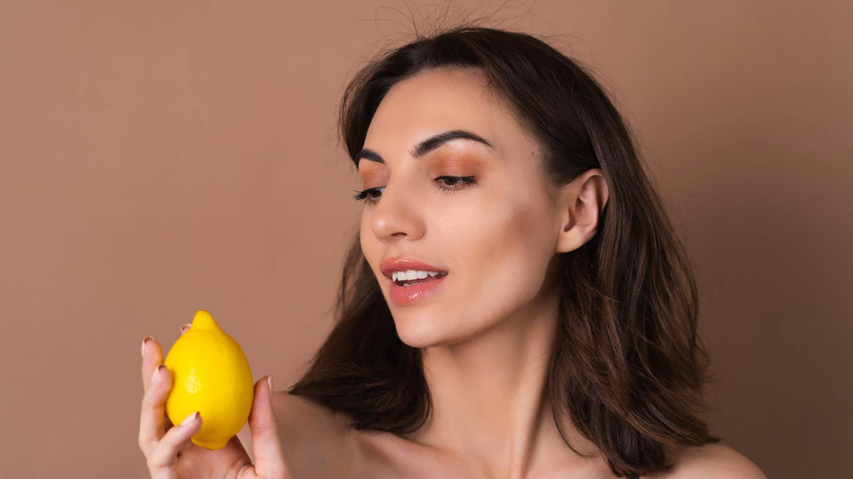 Rubbing Lemon On Face Is Good Or Bad In Hindi