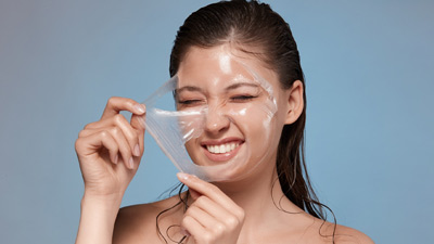 क्या आप भी करते हैं Peel-off Mask का ज्‍यादा इस्‍तेमाल? जानें लें इसके नुकसान 