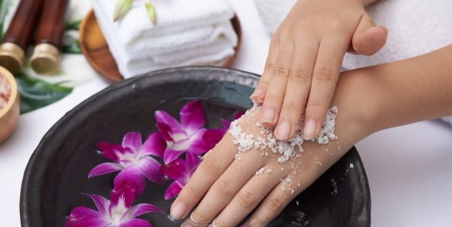 Pink-salt-coconut-oil