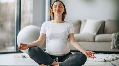 प्रेगनेंसी में मेडिटेशन से क्या फायदे मिलते हैं? 