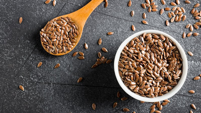 खाली पेट अलसी खाने के फायदे और नुकसान क्या हैं?