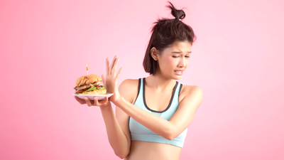 जंक फूड्स की क्रेविंग को करना है कम, तो अपनाएं ये 6 टिप्स