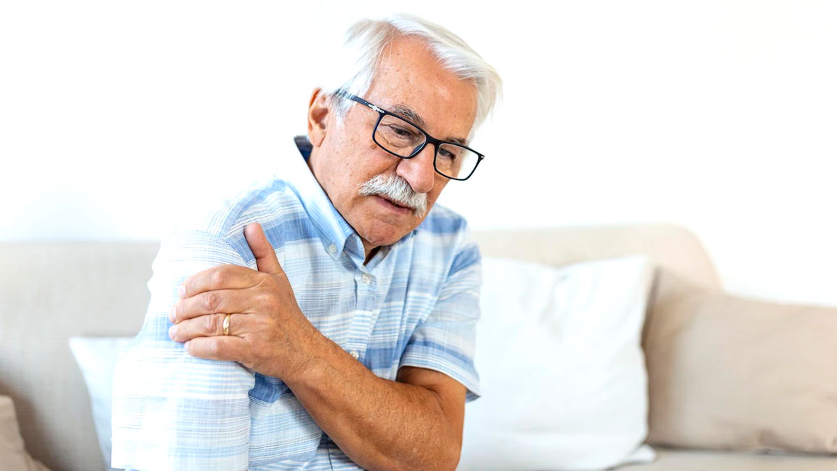 Shoulder Arthritis: कंधे में दर्द का कारण गठ‍िया रोग तो नहीं?  