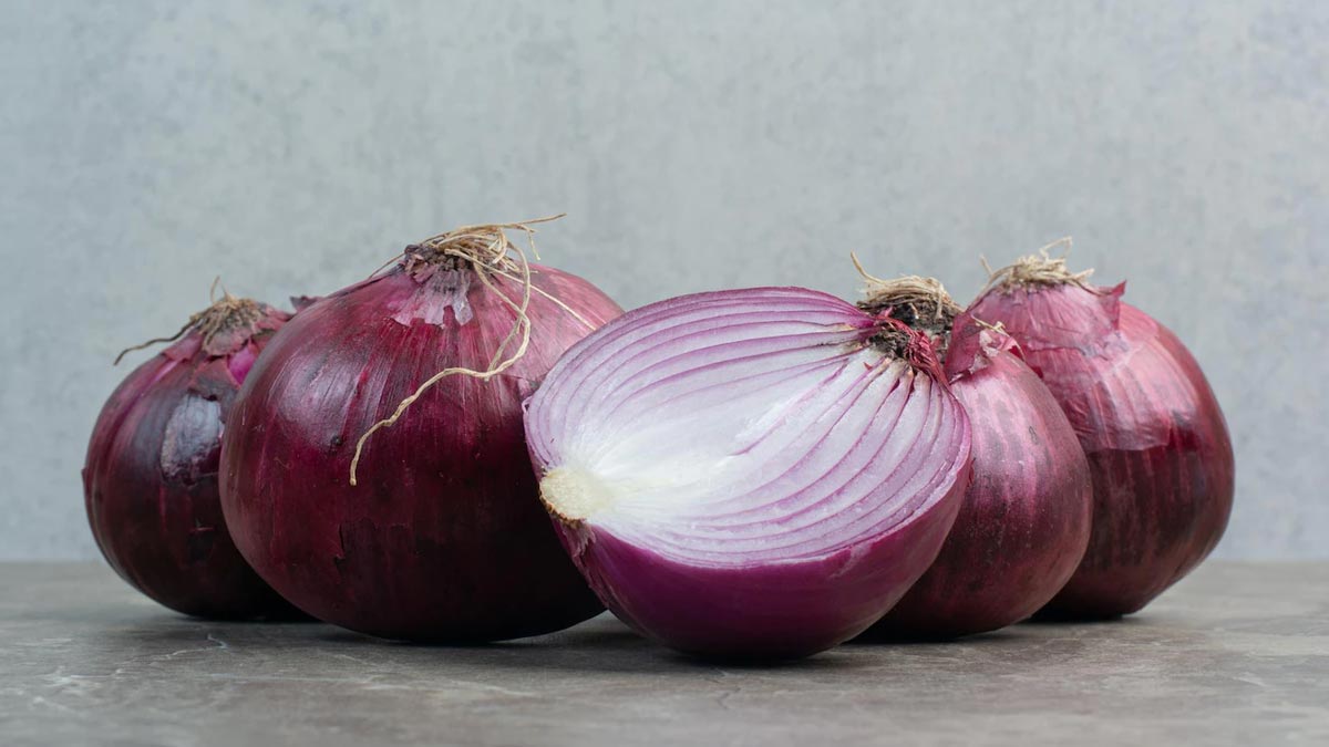 onion juice benefits on empty stomach in hindi