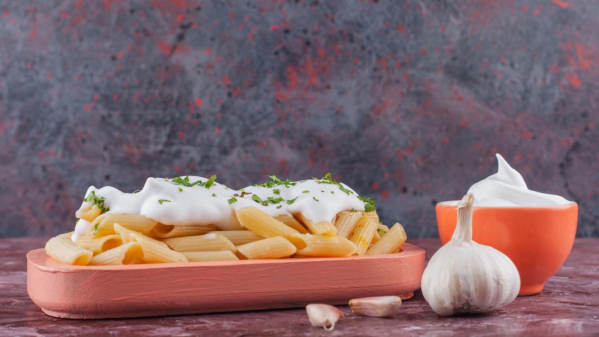 क्या प्रेगनेंसी में मेयोनीज खा सकते हैं? जानें इसके फायदे, नुकसान और