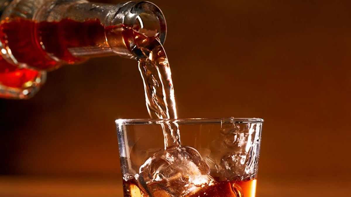 alcohol increase uric acid