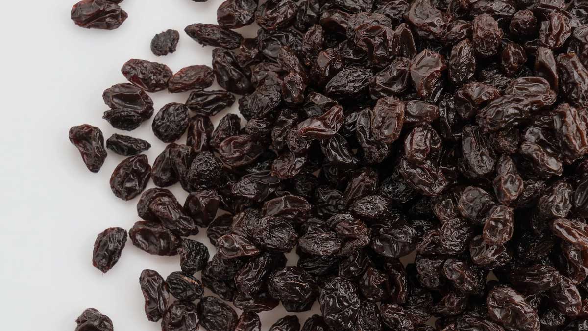 Benefits of munkka on empty stomach in hindi