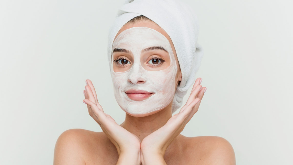 Flax seeds and curd Facepack for Monsoon