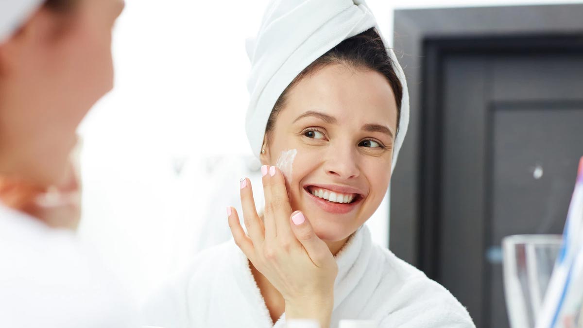 multani mitti se nahane ke fayde