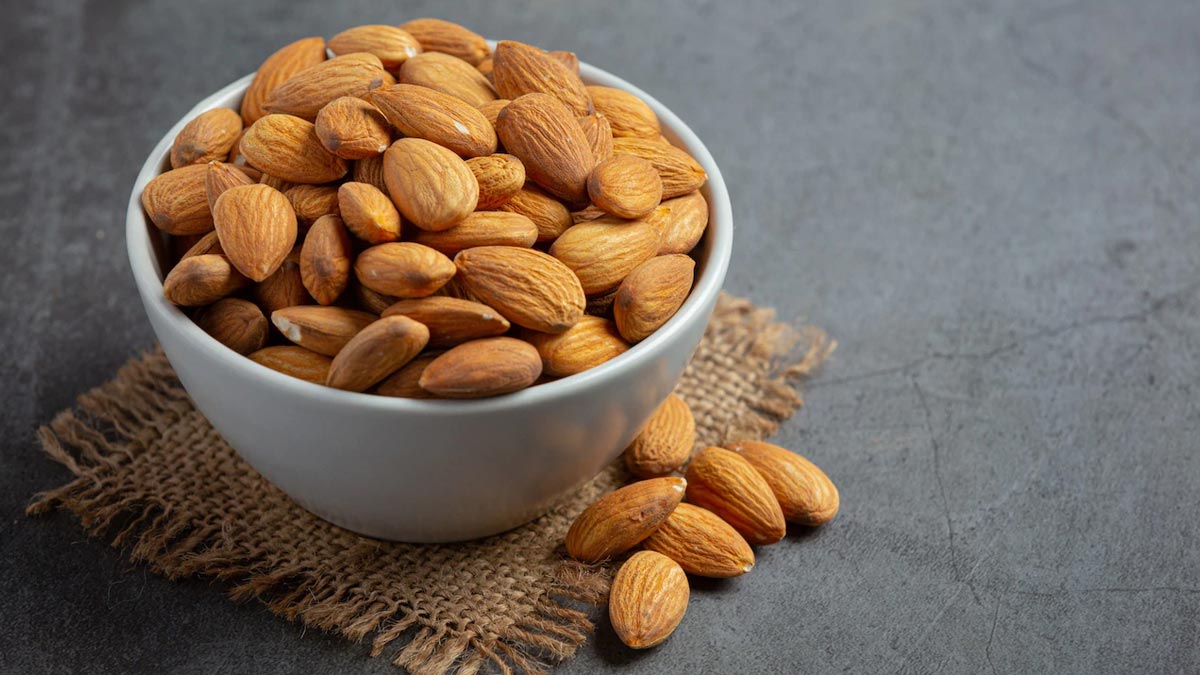 benefits of almonds soaked in water