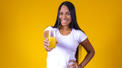 गर्मी में कोल्ड ड्रिंक्स के बजाय पिएं ये 5 फ्रूट स्मूदी, शरीर में मिलेगी ठंडक