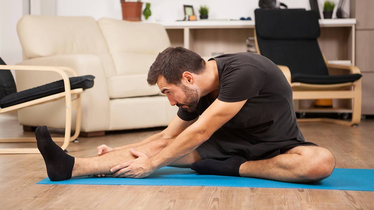 toe touching exercise for belly fat