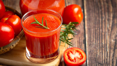 टमाटर का जूस पीने से सेहत को मिलते हैं कई फायदे, बूस्ट होती है इम्यूनिटी और स्किन पर आती है चमक