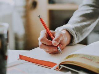 Depression Journaling: What It Is, How It Helps