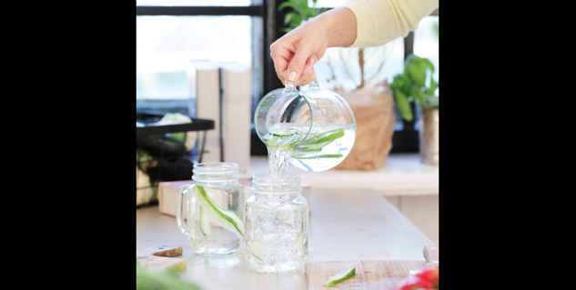 lettuce water