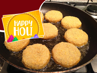 होली पर तली-भुनी जाने वाली डिशेज को कैसे बनाएं हेल्दी? जानें आसान कुक‍िंग हैक्स