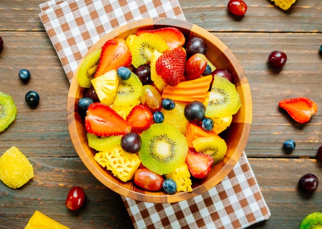 pooja makheeja fruit chaat