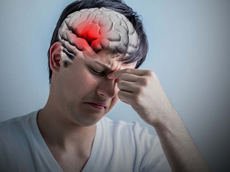 ब्रेन हेमरेज कैसे होता है? जानें मस्तिष्क की इस गंभीर बीमारी के लक्षण, कारण और बचाव के टिप्स