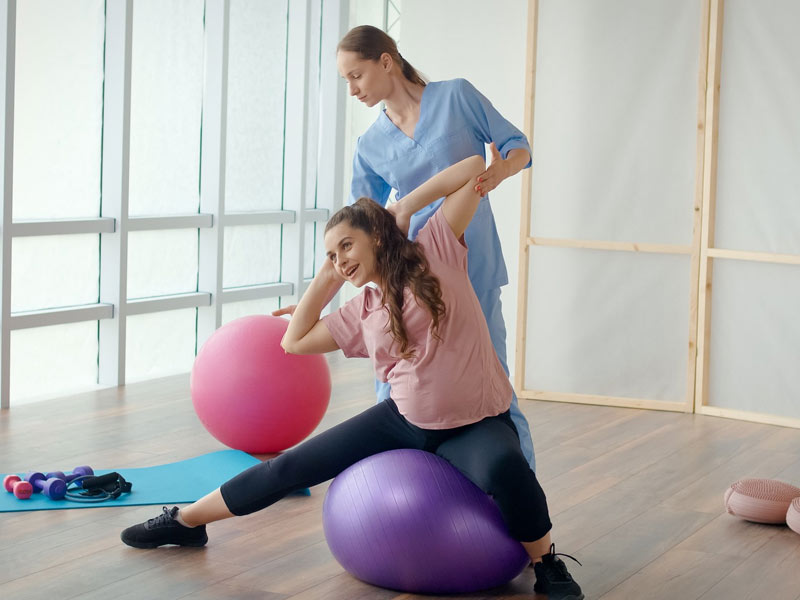 Expert Explains Why Pregnant Women Must Take Physiotherapy Sessions