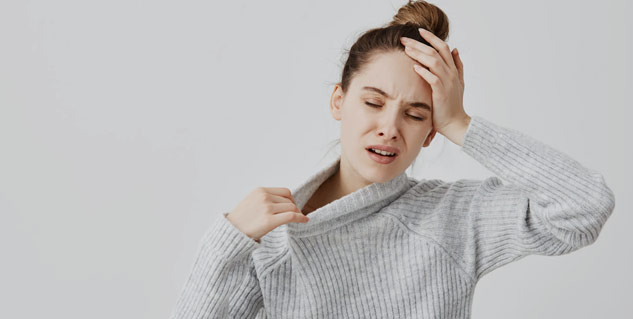 chicken-eating-summer