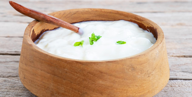 eating dahi