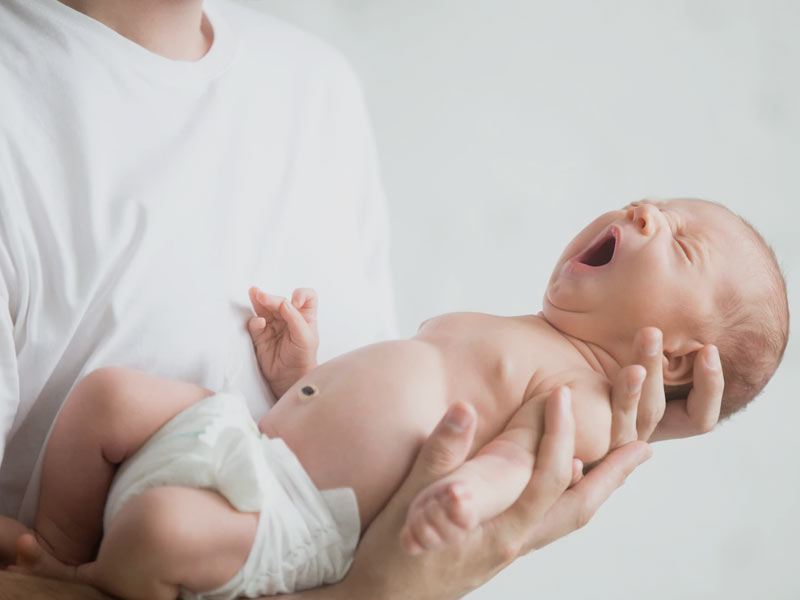 क्या जन्म के बाद शिशु का रोना जरूरी है? जानें क्या कहते हैं एक्सपर्ट