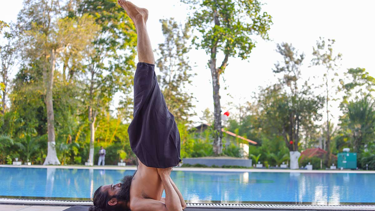 7 Yoga poses for Men | LexiYoga