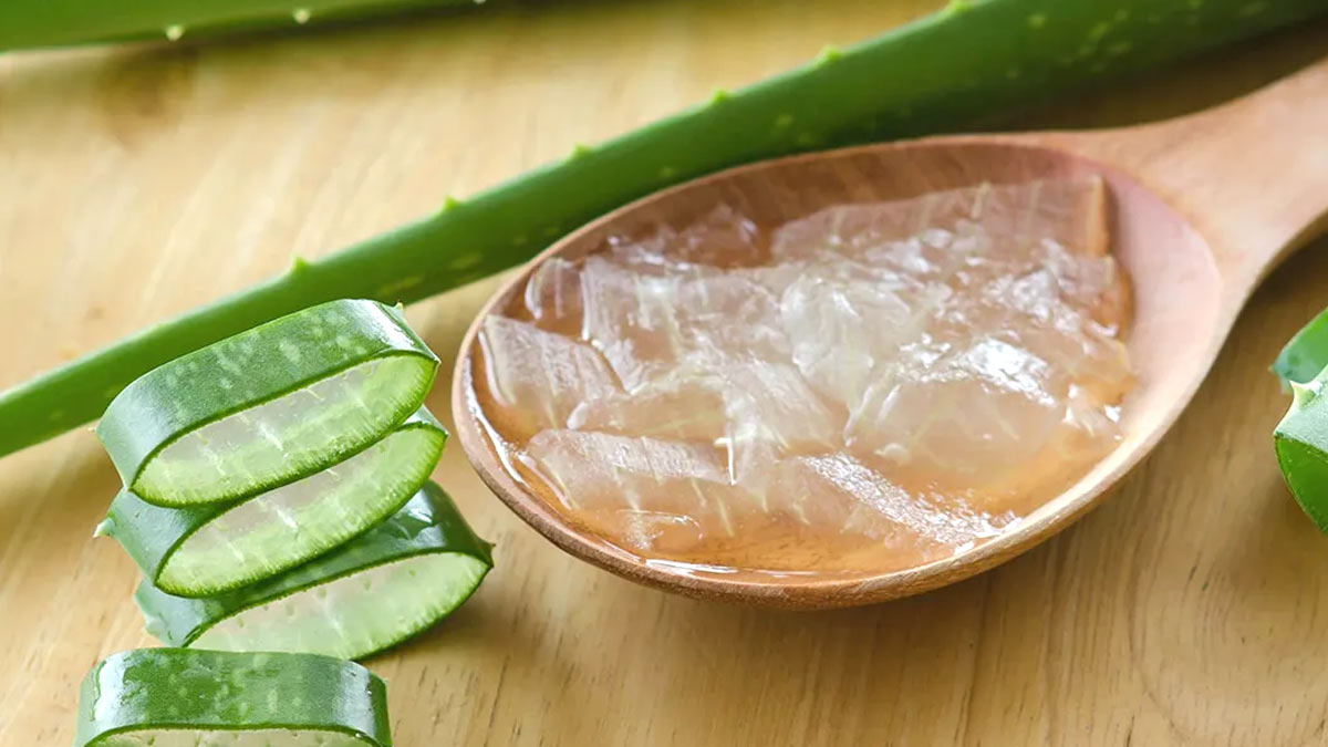 aloe vera for dry face