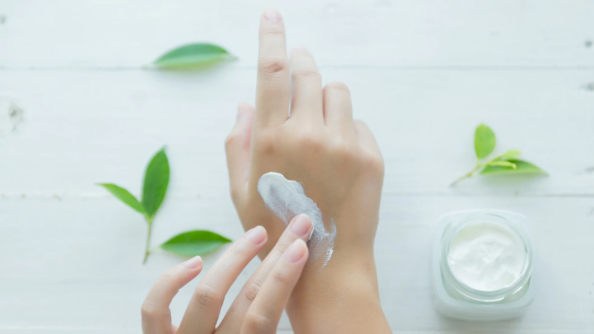 Best Herbs For Healthy Skin
