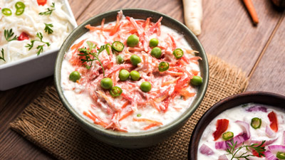 हर मौसम में बनाएं स्वादिष्ट गाजर का रायता, जानें इसे खाने के 5 फायदे