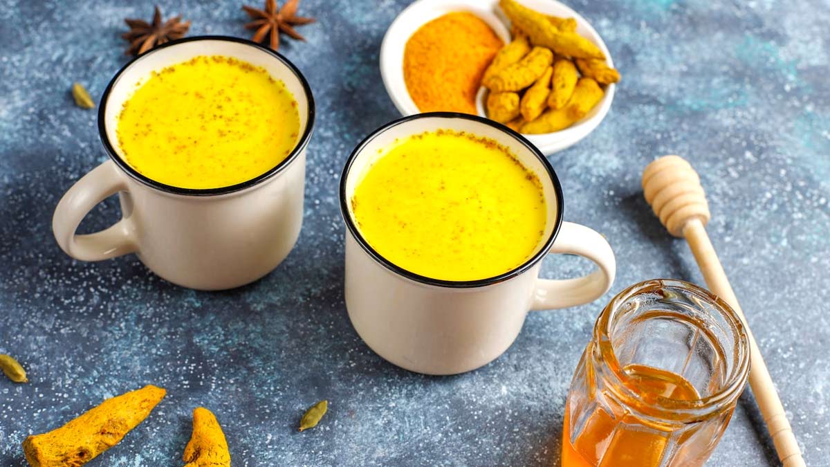 Things-To-Add-In-Milk-For-Weight Loss