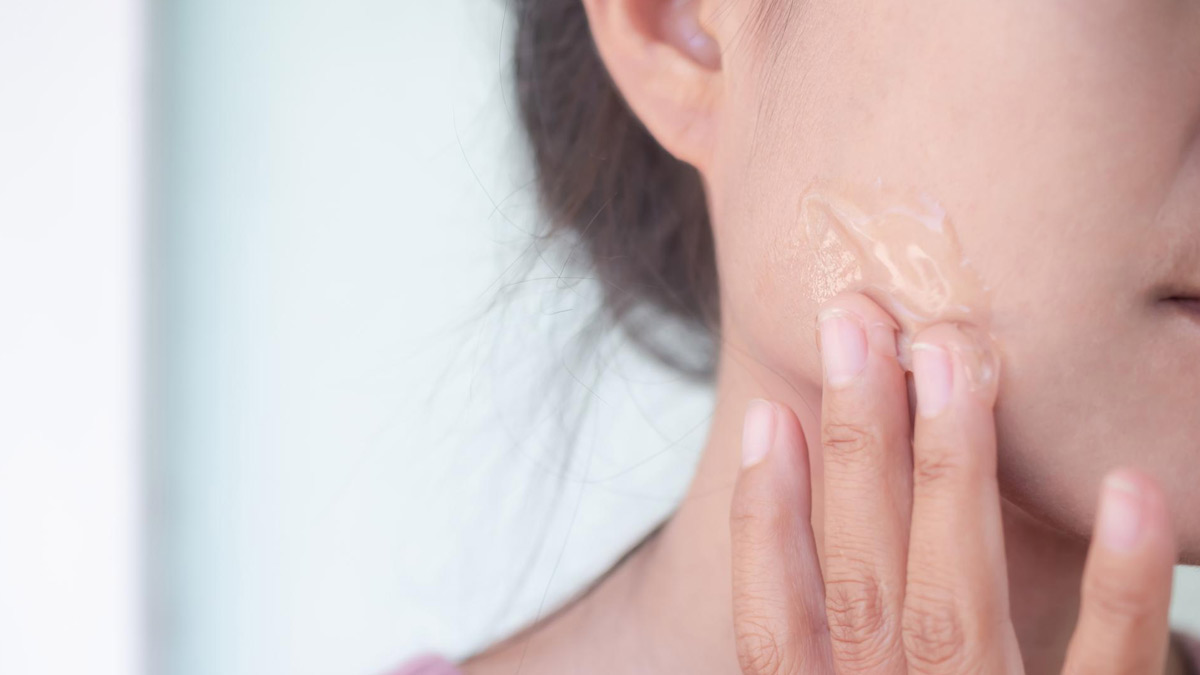 What You Can Apply On Your Face At Night