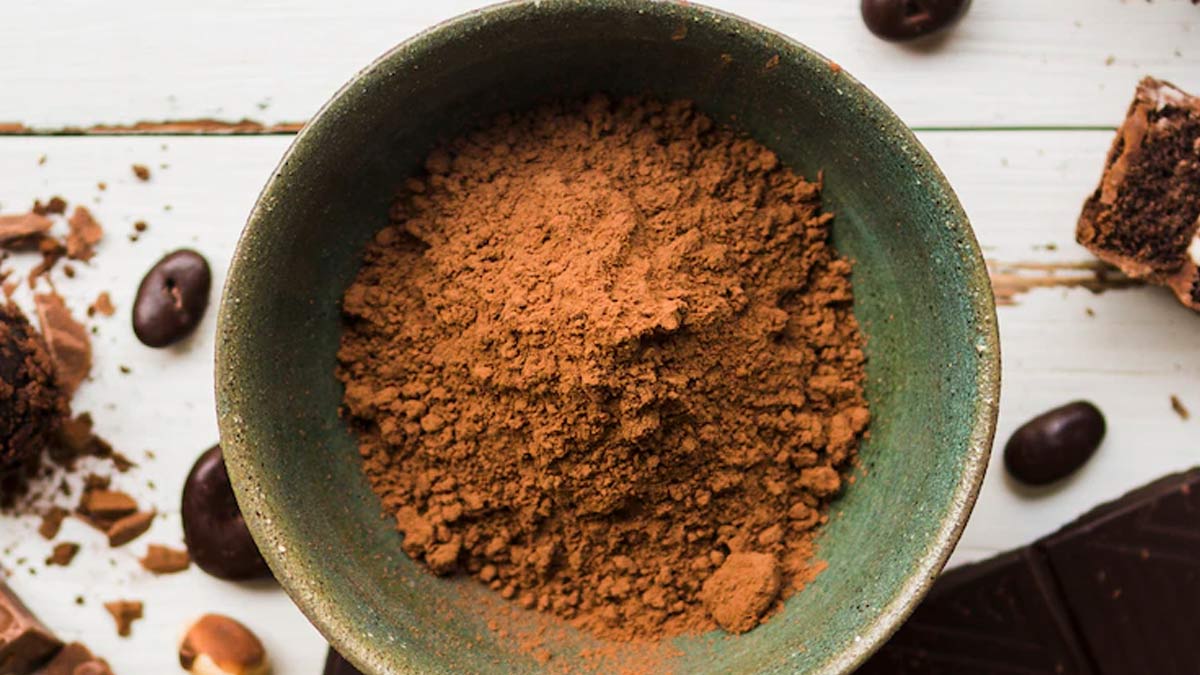 How to Make Cocoa Powder Face Pack