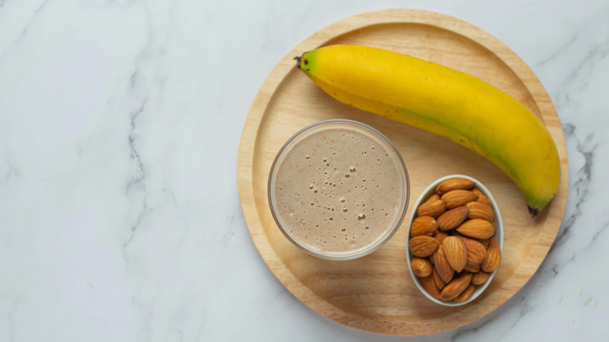 pros-cons-how-to-eat-bananas-on-an-empty-stomach-onlymyhealth