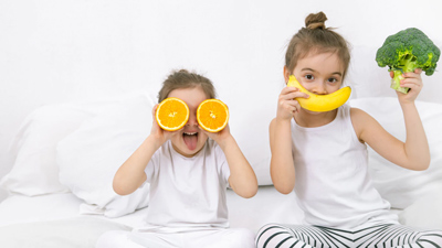 अपने बच्चों को जरूर खिलाएं ये 5 चीजें, शरीर को मिलेंगे सभी जरूरी पोषक तत्व