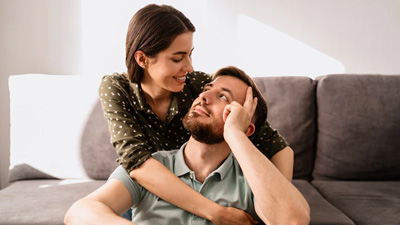 अच्छे रिलेशनशिप के होते हैं ये 5 संकेत, क्या आपके रिश्ते में हैं ये बातें?