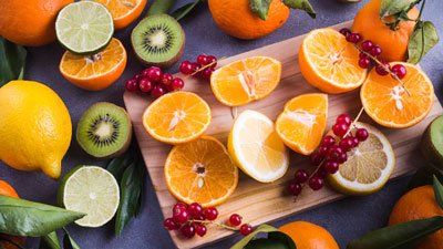 अंडाशय (ओवरी) को स्‍वस्‍थ्‍य रखने के ल‍िए मह‍िलाएं करें इन 7 चीजों का सेवन