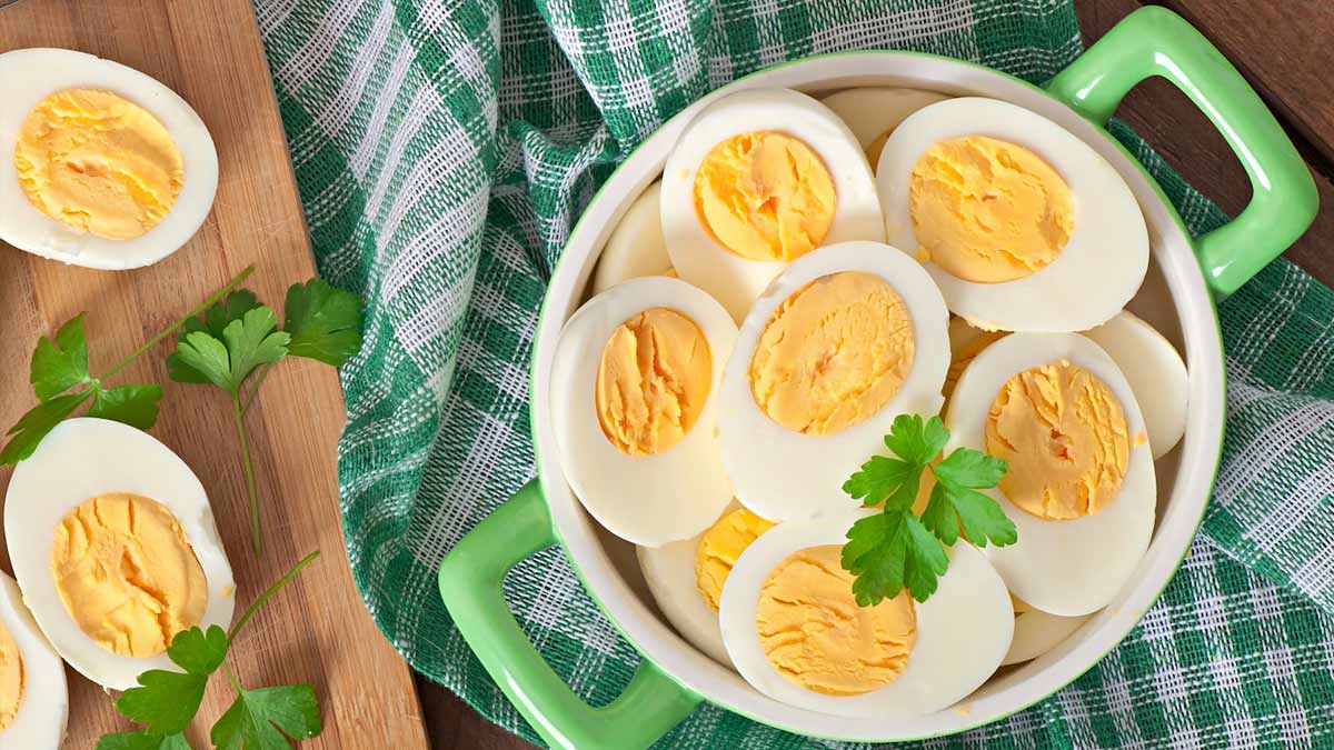 When should I eat eggs for weight loss?