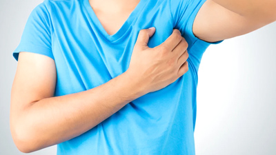 अंडरआर्म्स में निकल आए हैं दाने? कारण हो सकती हैं ये 5 गलत‍ियां