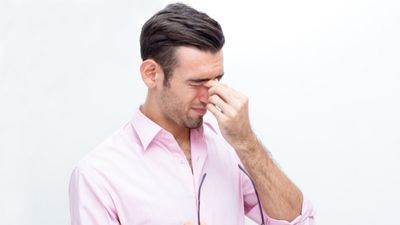 आंख में खुजली क्यों होती है? जानें दूर करने के घरेलू उपाय
