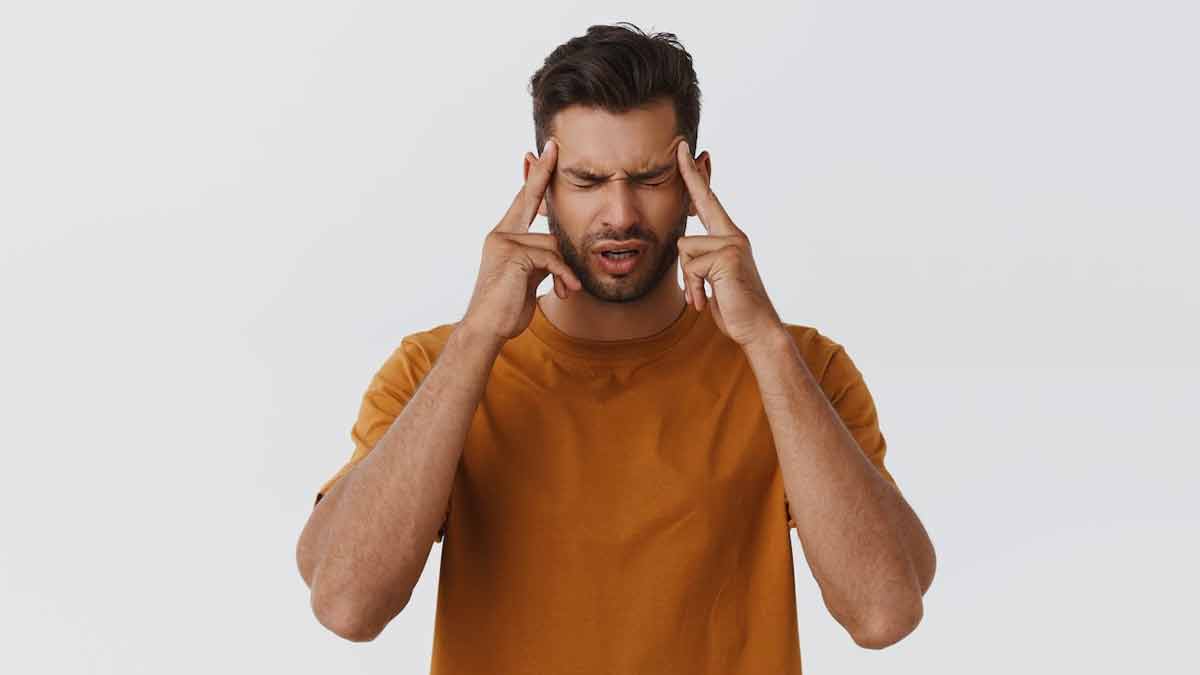 लहसुन से करें सिरदर्द दूर, ऐसे करें इस्तेमाल how to use garlic for