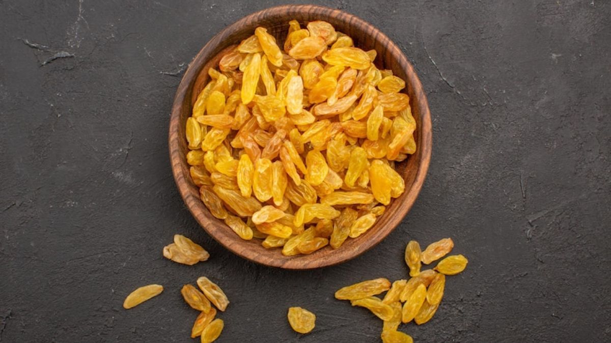 Raisins Benefits in Migraine in Hindi