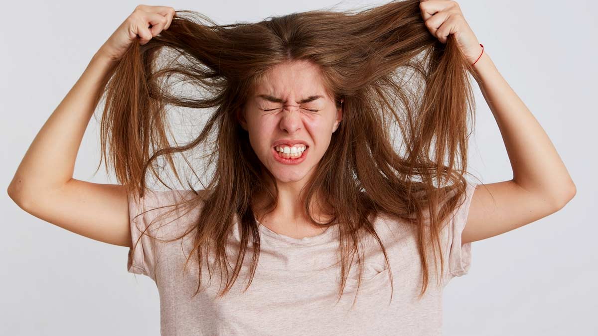 5 Signs Your Hair Is Lacking Vitamins, As Per Dietician