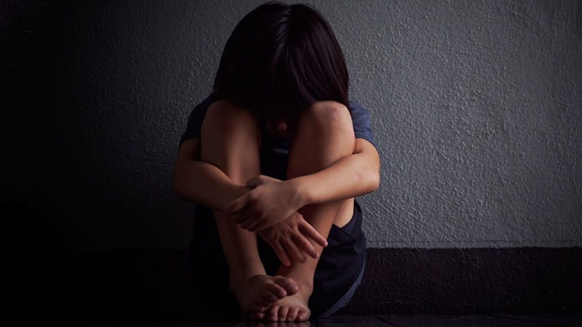 suicide causes prevention tips