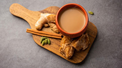 पीरियड्स के दर्द से राहत पाने के लिए पिएं ये 5 तरह की चाय