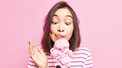 आइसक्रीम खाने से भी बढ़ सकता है वजन, जानें आइसक्रीम क्रेव‍िंग से बचने के तरीके